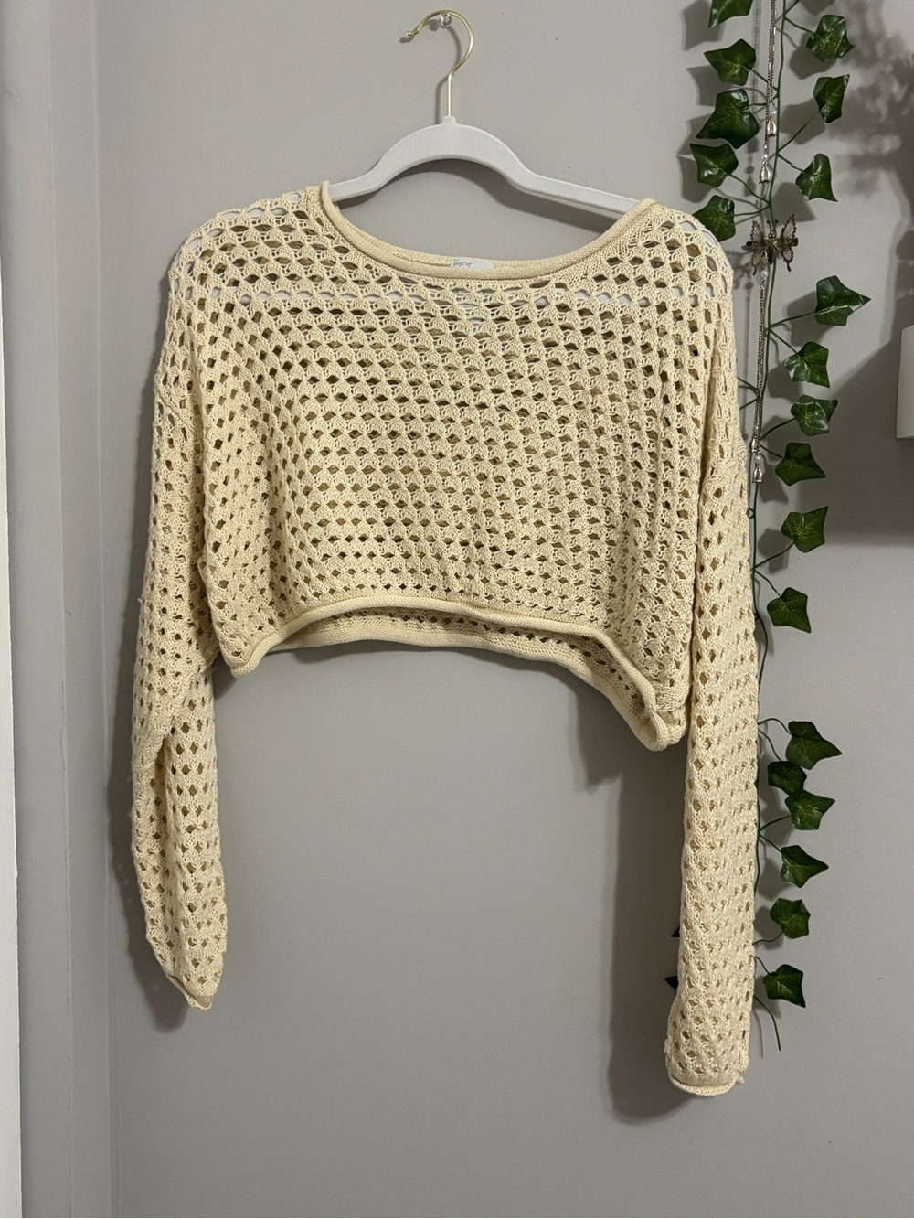 Cropped Open-Knit Long Sleeve Top - Cream